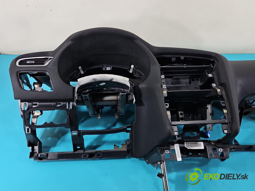 Citroen C4 II 2010-2017 1.6 HDi 111KM manual 82 kW 1560 cm3 5- kokpit,pristrojová doska rozdeľovacia