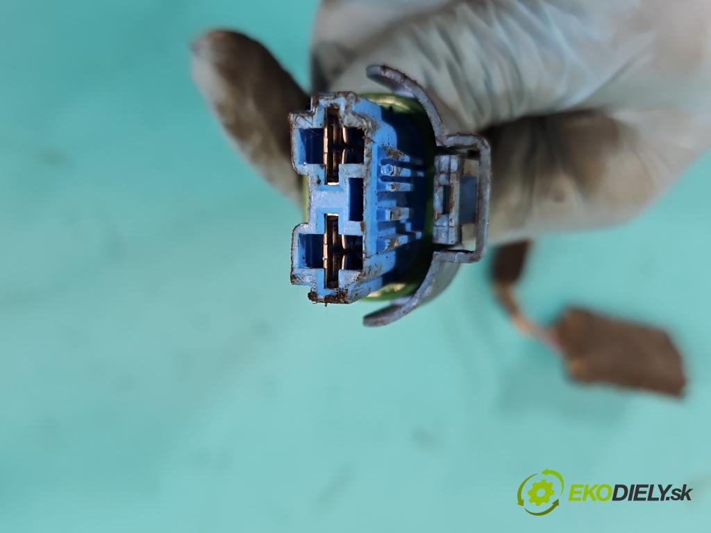 Citroen C4 II 2010-2017 1.6 HDi 111KM manual 82 kW 1560 cm3 5- blatnik přední levý  (Predné ľavé)