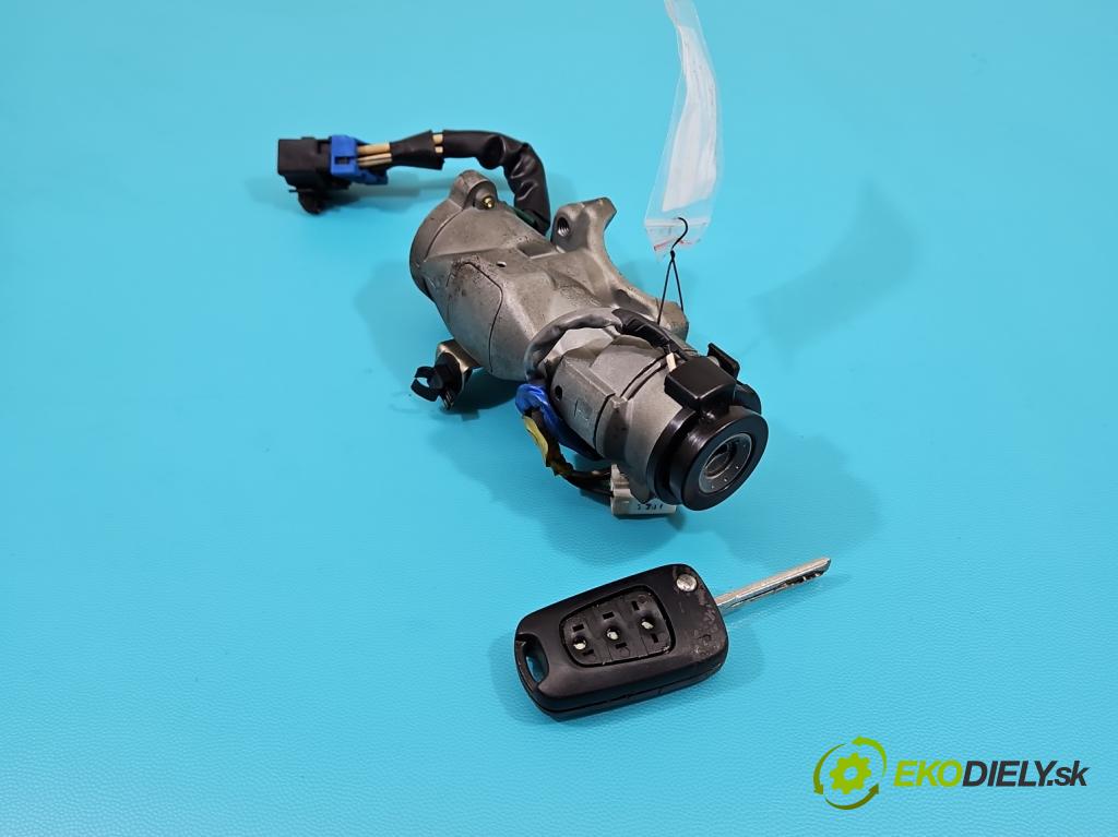 Kia Ceed I 2006-2012 1.6 crdi 90 HP manual 66 kW 1582 cm3 5- Spínačka  (Spínacie skrinky a kľúče)