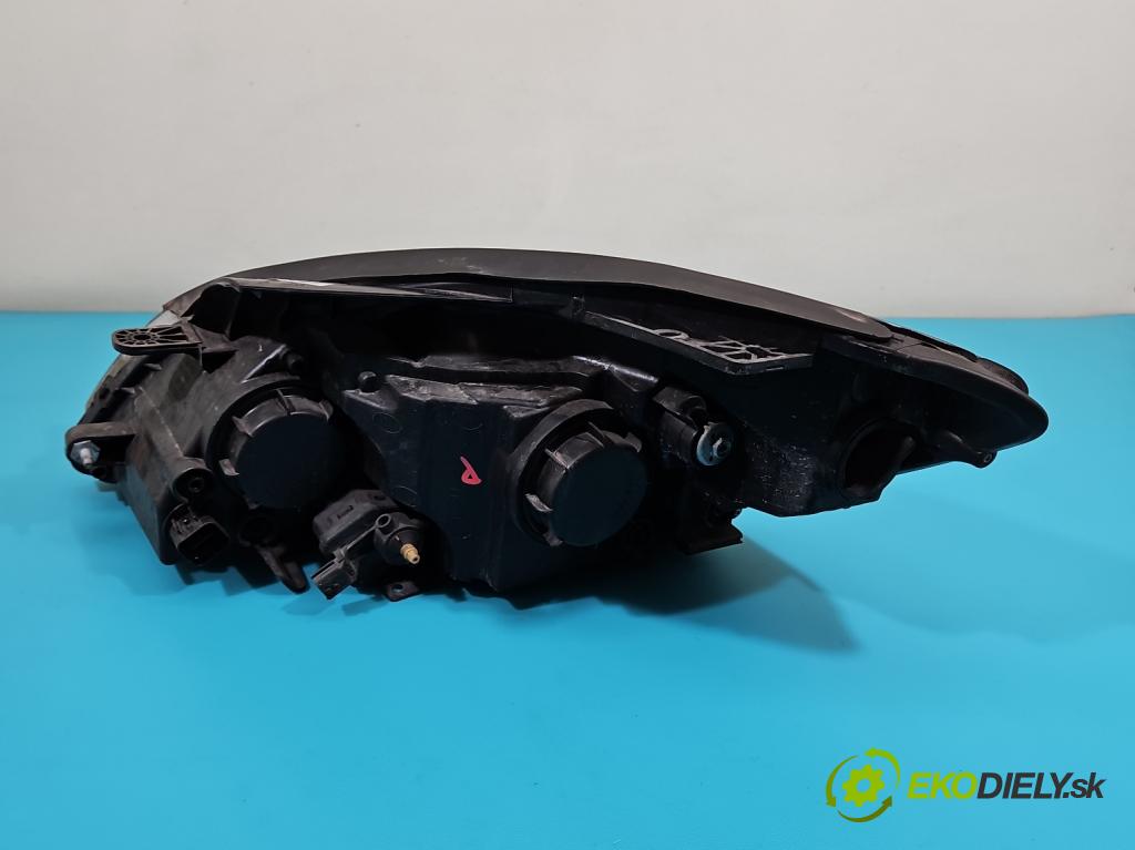 Kia Ceed I 2006-2012 1.6 crdi 90 HP manual 66 kW 1582 cm3 5- Reflektor: pravý  (Pravé)