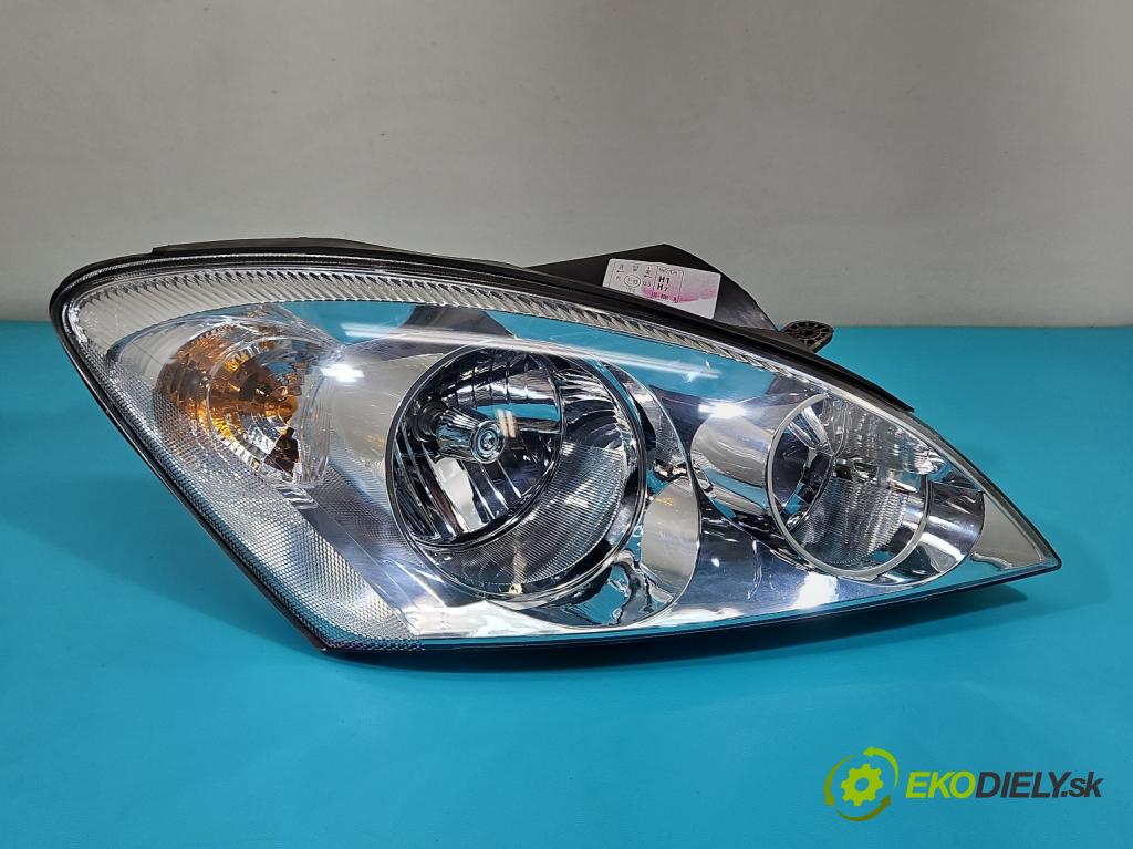 Kia Ceed I 2006-2012 1.6 crdi 90 HP manual 66 kW 1582 cm3 5- Reflektor: pravý  (Pravé)