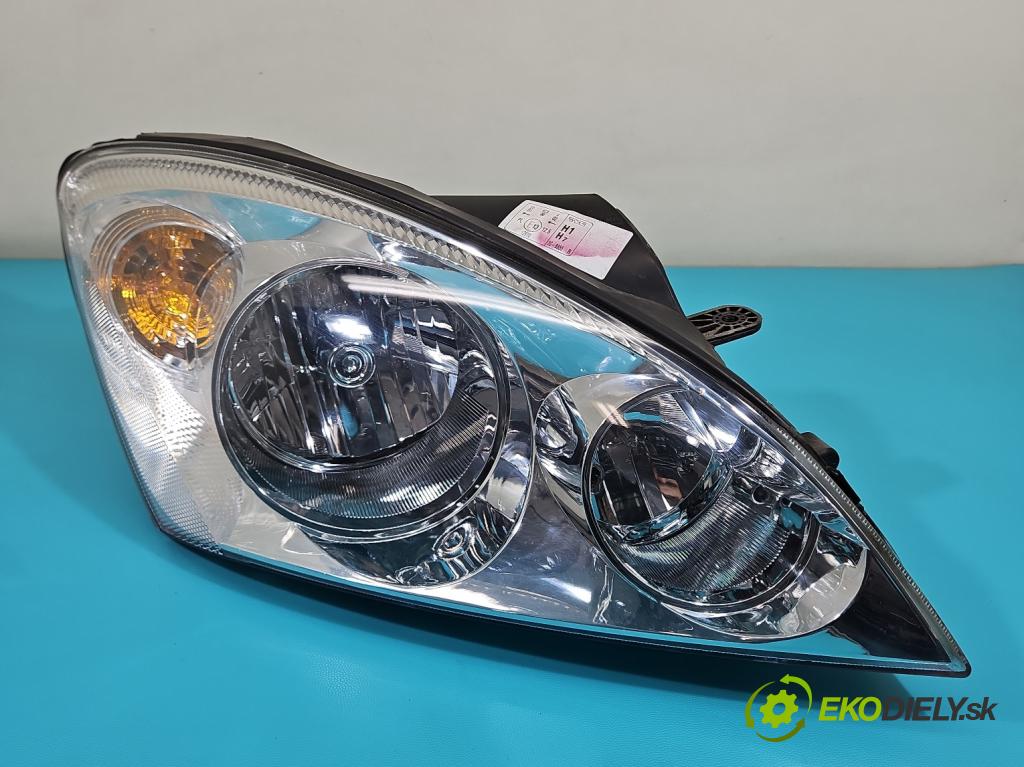 Kia Ceed I 2006-2012 1.6 crdi 90 HP manual 66 kW 1582 cm3 5- Reflektor: pravý  (Pravé)