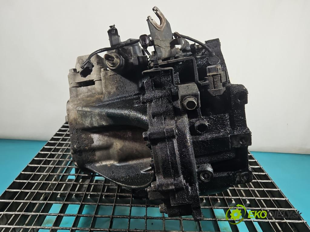 Kia Ceed I 2006-2012 1.6 crdi 90 HP manual 66 kW 1582 cm3 5- prevodovka stupeň,rýchlosť manual S71767