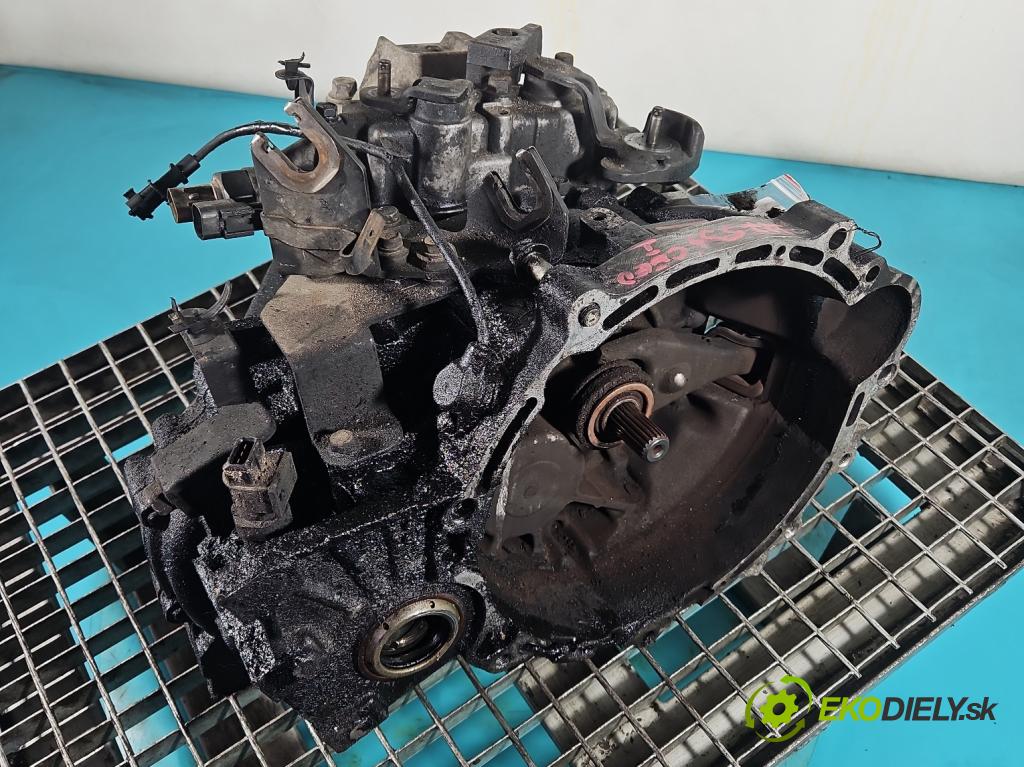 Kia Ceed I 2006-2012 1.6 crdi 90 HP manual 66 kW 1582 cm3 5- prevodovka stupeň,rýchlosť manual S71767