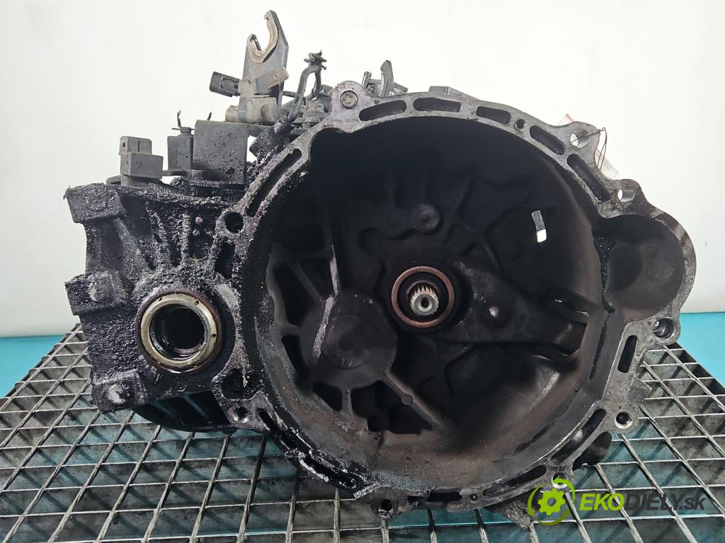 Kia Ceed I 2006-2012 1.6 crdi 90 HP manual 66 kW 1582 cm3 5- prevodovka stupeň,rýchlosť manual S71767