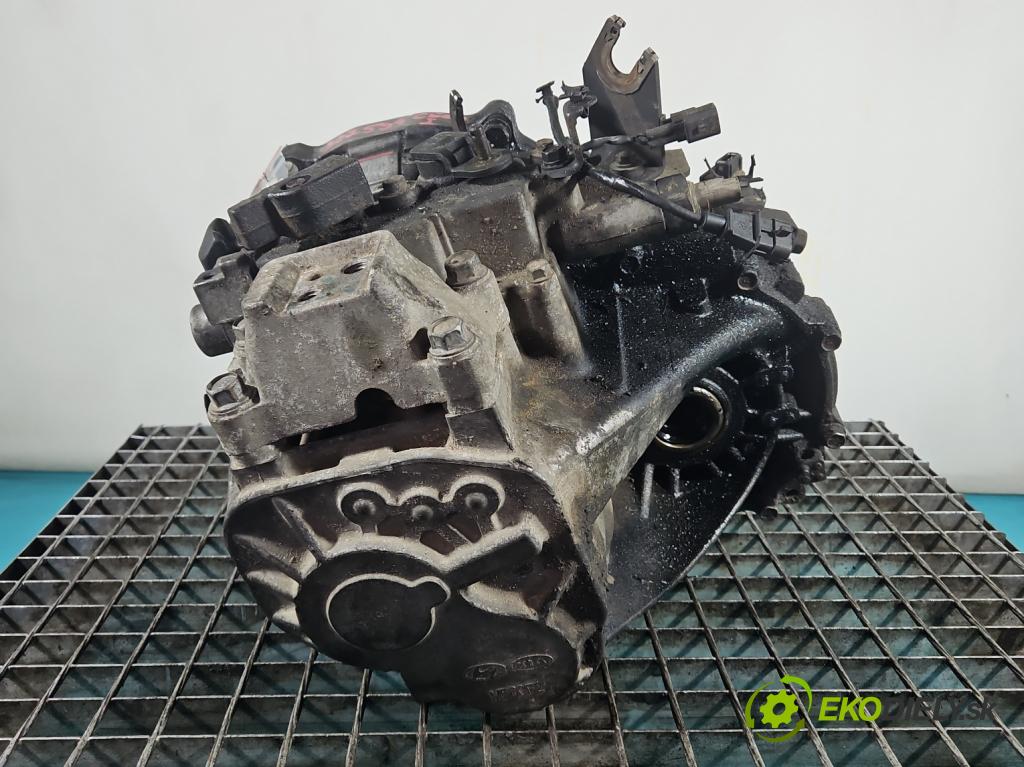 Kia Ceed I 2006-2012 1.6 crdi 90 HP manual 66 kW 1582 cm3 5- prevodovka stupeň,rýchlosť manual S71767