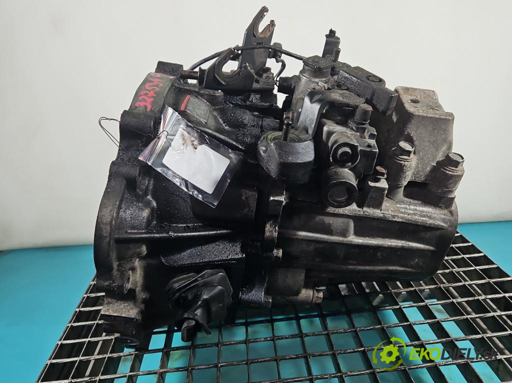 Kia Ceed I 2006-2012 1.6 crdi 90 HP manual 66 kW 1582 cm3 5- prevodovka stupeň,rýchlosť manual S71767