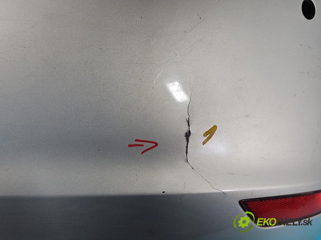 Vw Golf VI 2008-2013 1.4 TSI 122 hp manual 90 kW 1390 cm3 5- nárazník zadní  (Ostatné)