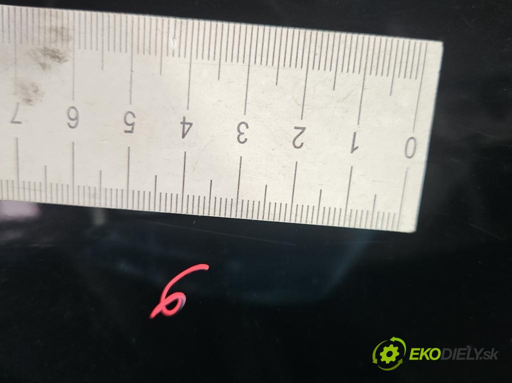 Nissan X-trail III T32 2013-2021 1.6 dci 131 HP manual 96 kW 1598 cm3 5- blatník predné pravý  (Kľučka dverí ostatné)