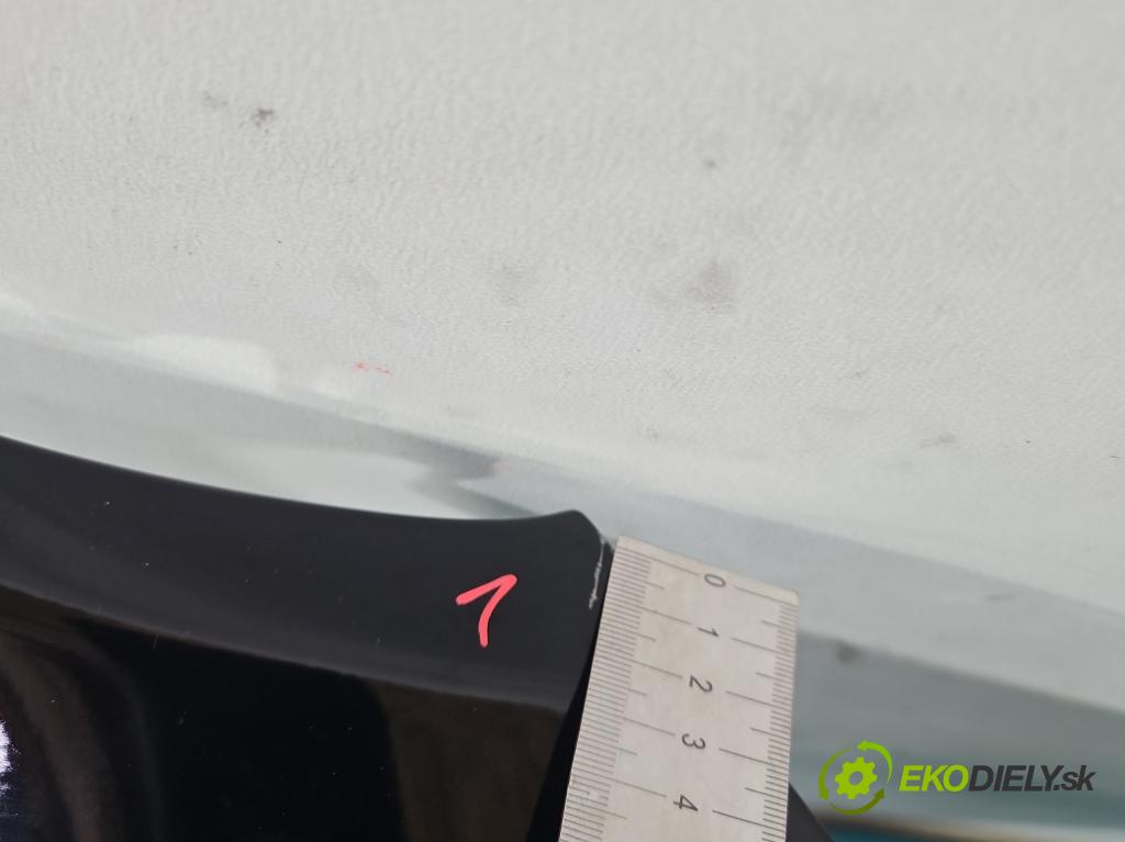 Nissan X-trail III T32 2013-2021 1.6 dci 131 HP manual 96 kW 1598 cm3 5- blatník predné pravý  (Kľučka dverí ostatné)