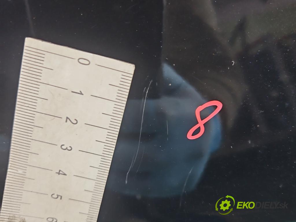 Nissan X-trail III T32 2013-2021 1.6 dci 131 HP manual 96 kW 1598 cm3 5- blatník predné pravý  (Kľučka dverí ostatné)