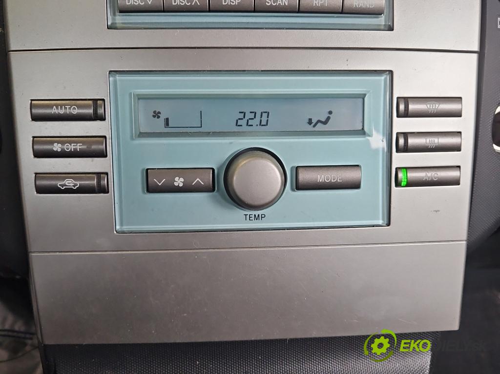 Toyota Corolla Verso II 2004-2009 2.2 D4D 136 HP manual 100 kW 2231 cm3 5- panel kúrenia 55902-0F010-C