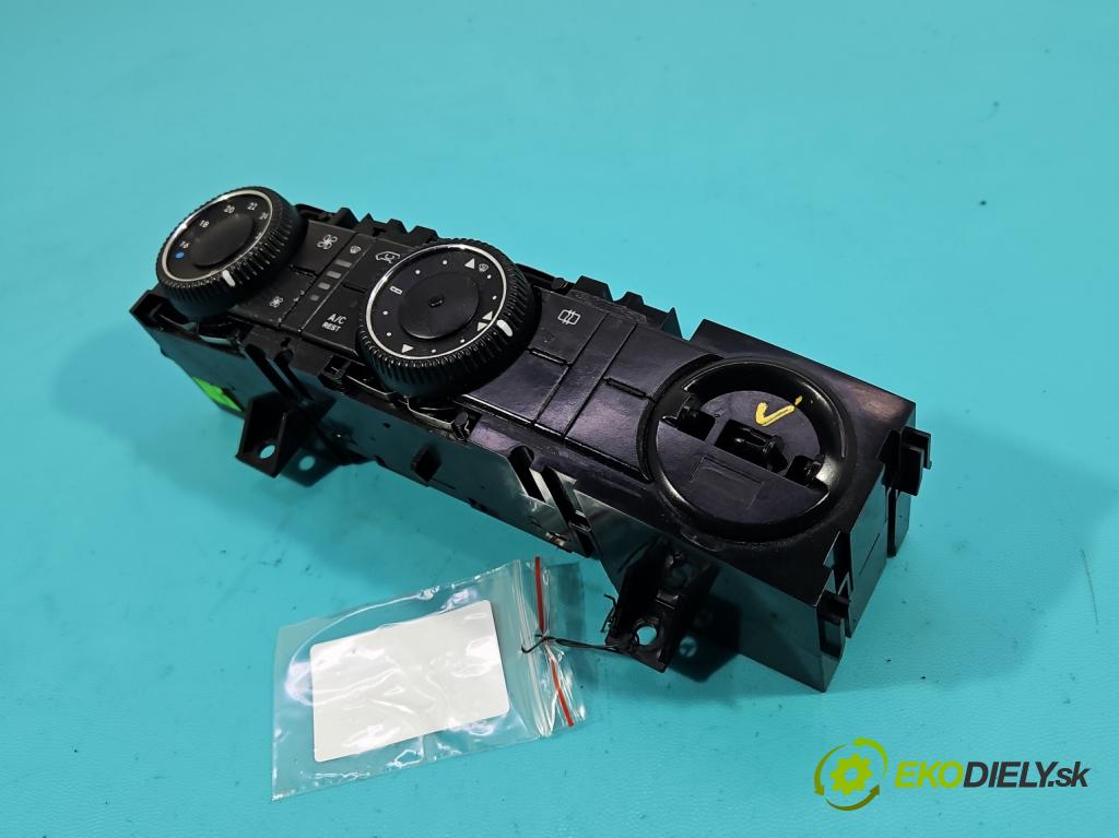 Vw Crafter 2006-2016 2.5 tdi 163 HP manual 120 kW 2461 cm3 5- panel kúrenia 2E1927139