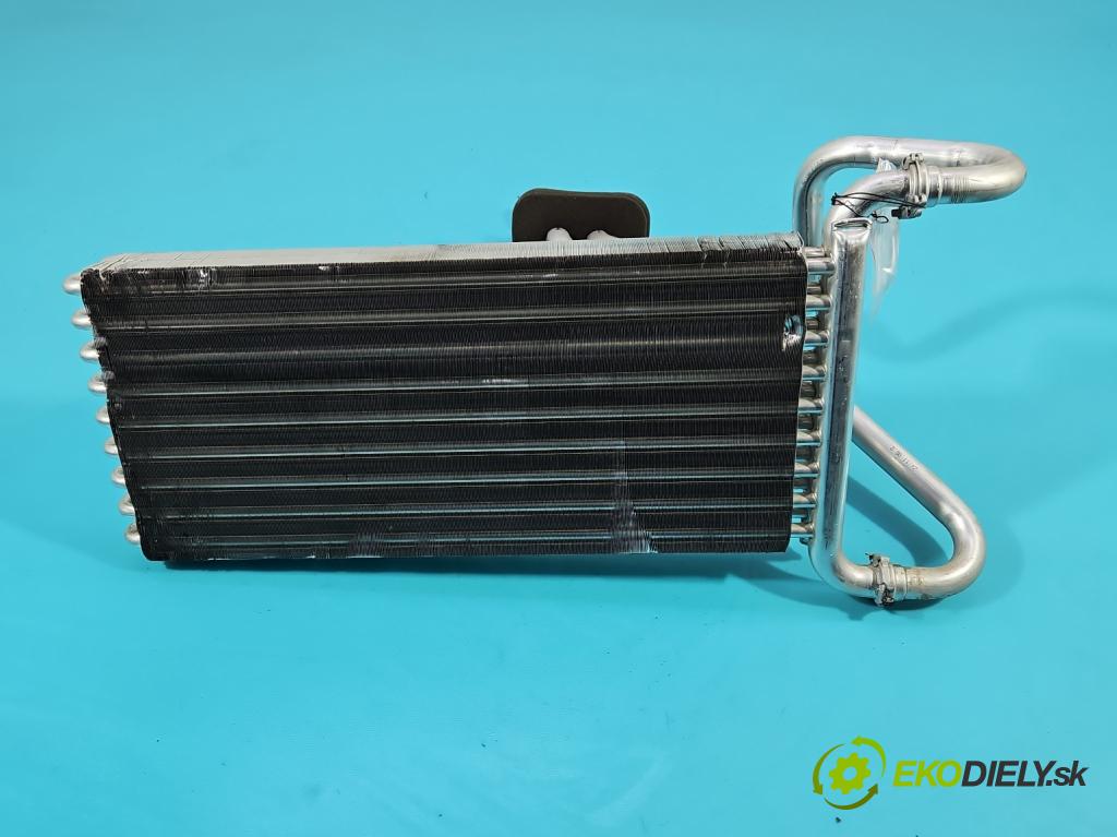 Vw Crafter 2006-2016 2.5 tdi 163 HP manual 120 kW 2461 cm3 5- radiator  (Radiátor kúrenia)