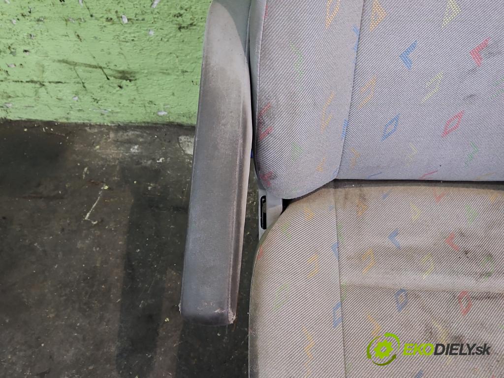 Vw Crafter 2006-2016 2.5 tdi 163 HP manual 120 kW 2461 cm3 5- Sedačka ľavý  (Sedačka, sedadlo)