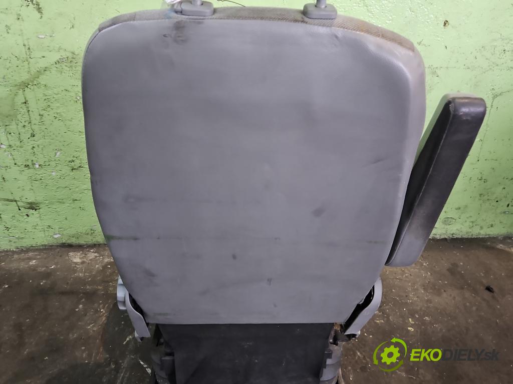 Vw Crafter 2006-2016 2.5 tdi 163 HP manual 120 kW 2461 cm3 5- Sedačka ľavý  (Sedačka, sedadlo)