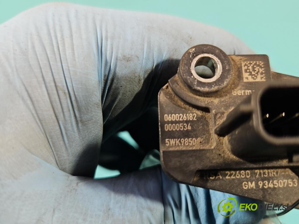 Nissan X-trail III T32 2013-2021 1.6 dci 131 HP manual 96 kW 1598 cm3 5- průtokoměr: 5WK9850 (Váhy vzduchu)