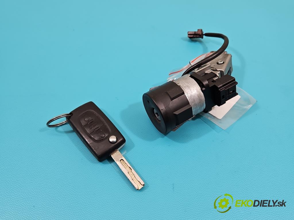 Citroen C5 II 2008-2017 2.0 HDi 136 HP automatic 100 kW 1997 cm3 5- Spínačka  (Spínacie skrinky a kľúče)