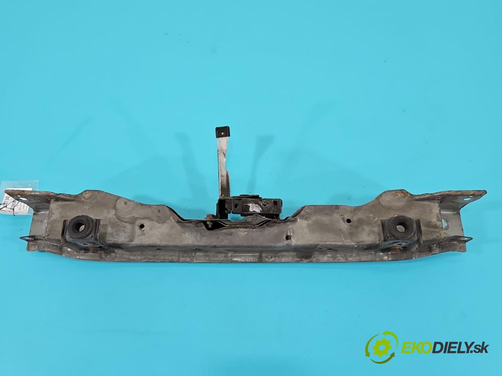 Honda Civic VIII 2006-2011 1,4.0 16v (i-DSI 83 hp manual 61 kW 1339 cm3 5- stěna přední  (Výztuhy přední)