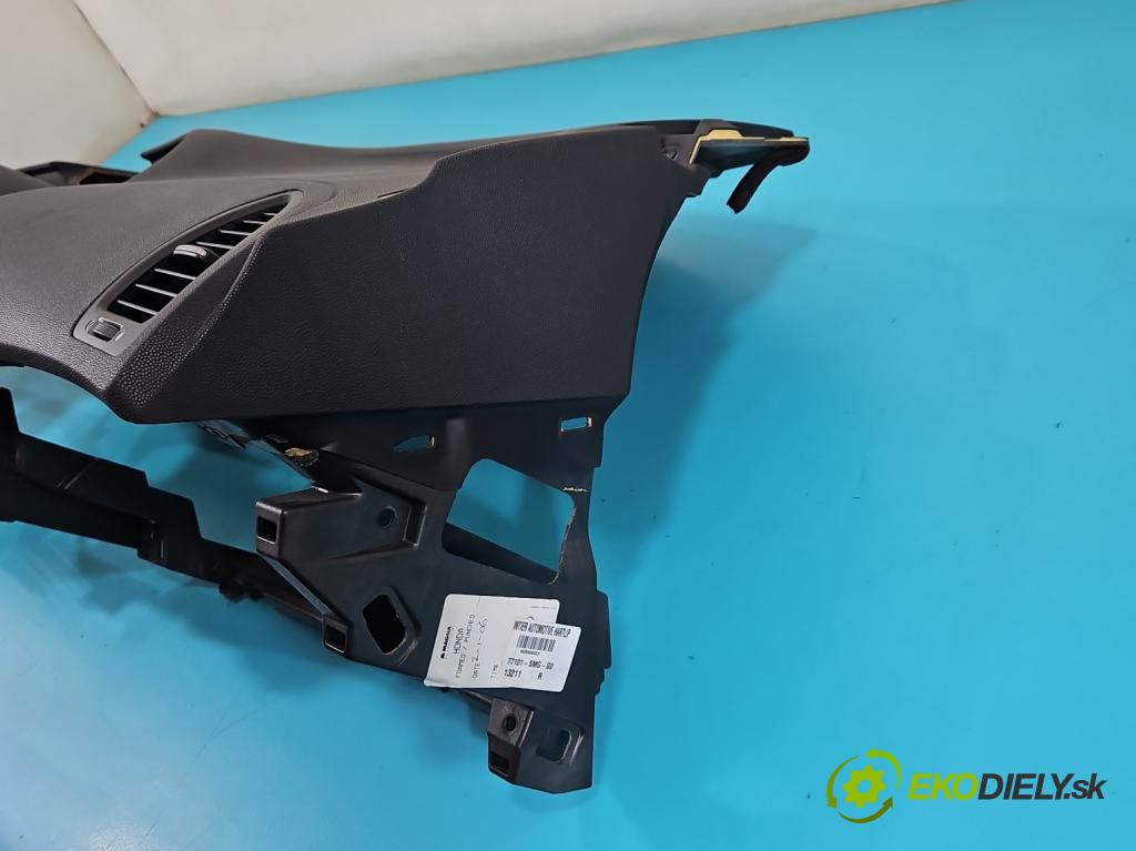 Honda Civic VIII 2006-2011 1,4.0 16v i-DSI: 83 HP manual 61 kW 1339 cm3 5- kokpit,pristrojová doska rozdeľovacia