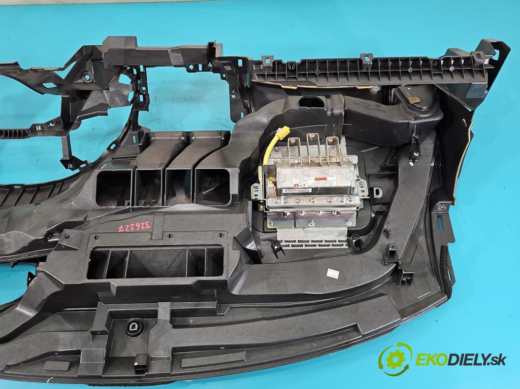 Honda Civic VIII 2006-2011 1,4.0 16v i-DSI: 83 HP manual 61 kW 1339 cm3 5- kokpit,pristrojová doska rozdeľovacia