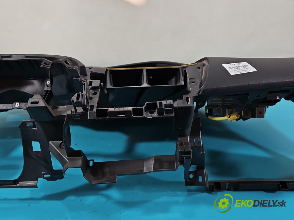 Honda Civic VIII 2006-2011 1,4.0 16v i-DSI: 83 HP manual 61 kW 1339 cm3 5- kokpit,pristrojová doska rozdeľovacia