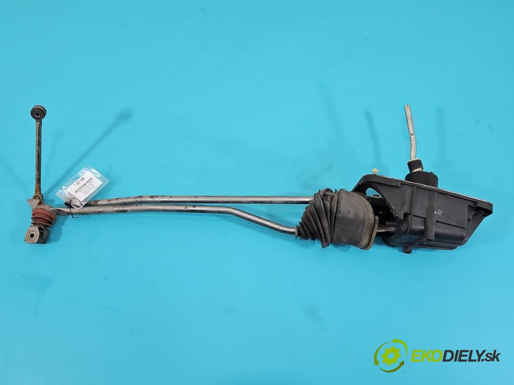 Audi A4 B7 2004-2008 2.0 TDi 170 HP manual 125 kW 1968 cm3 5- Páka: Změny: stupeň,rýchlosť  (Rýchlostná páka (kulisa))