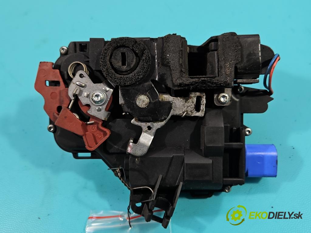 Skoda Roomster 1.4 TDi 69KM manual 51 kW 1422 cm3 5- zámek zadní pravý 5J7839016A