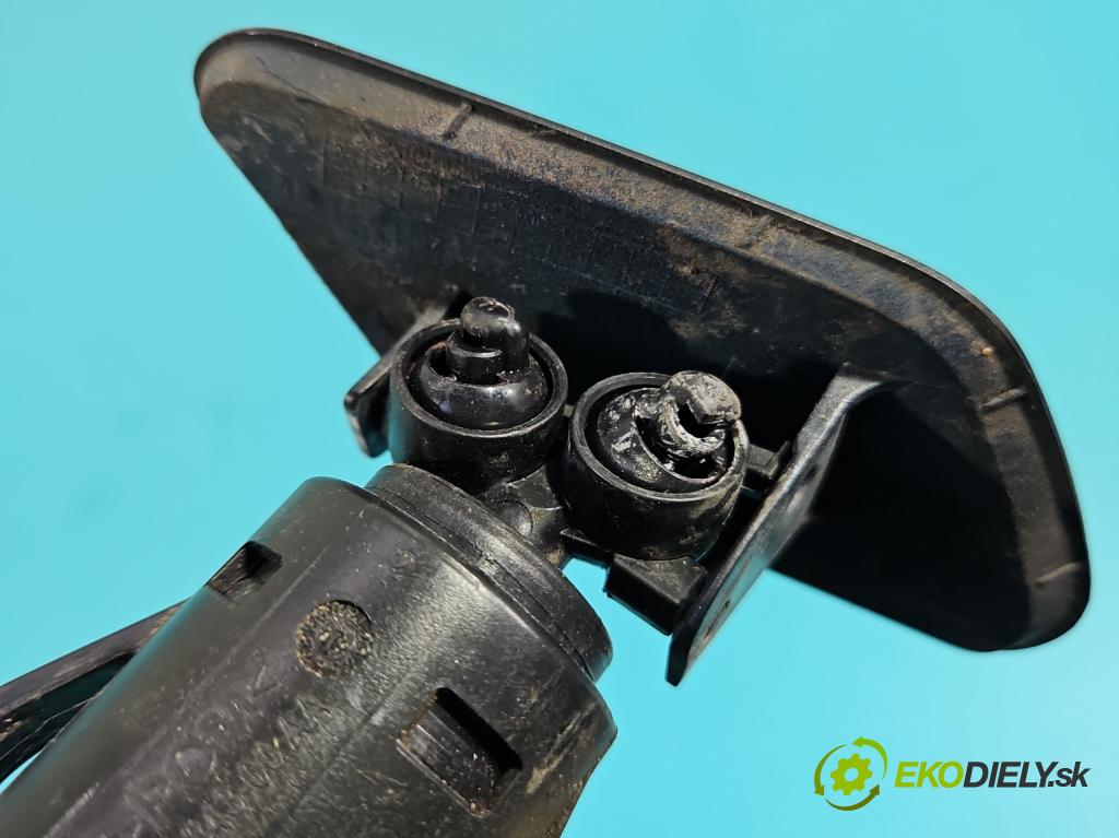 Opel Insignia A 2008-2017 2.0 CDTI 131 hp manual 96 kW 1956 cm3 5- ostřikovač reflektor: levý 13227348 (Pumpy, čerpadla ostřikovačů)