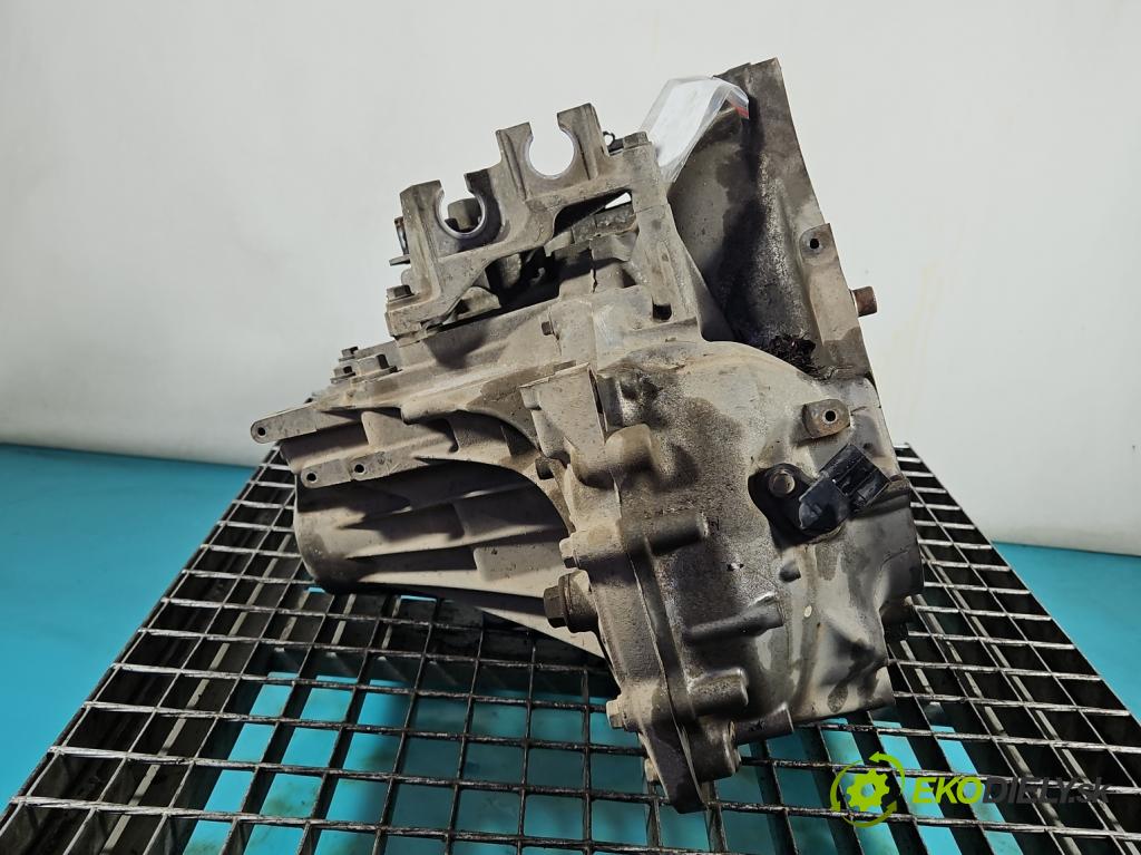 Honda Civic VIII 2006-2011 1,4.0 16v i-DSI: 83 HP manual 61 kW 1339 cm3 5- prevodovka stupeň,rýchlosť manual SPLM