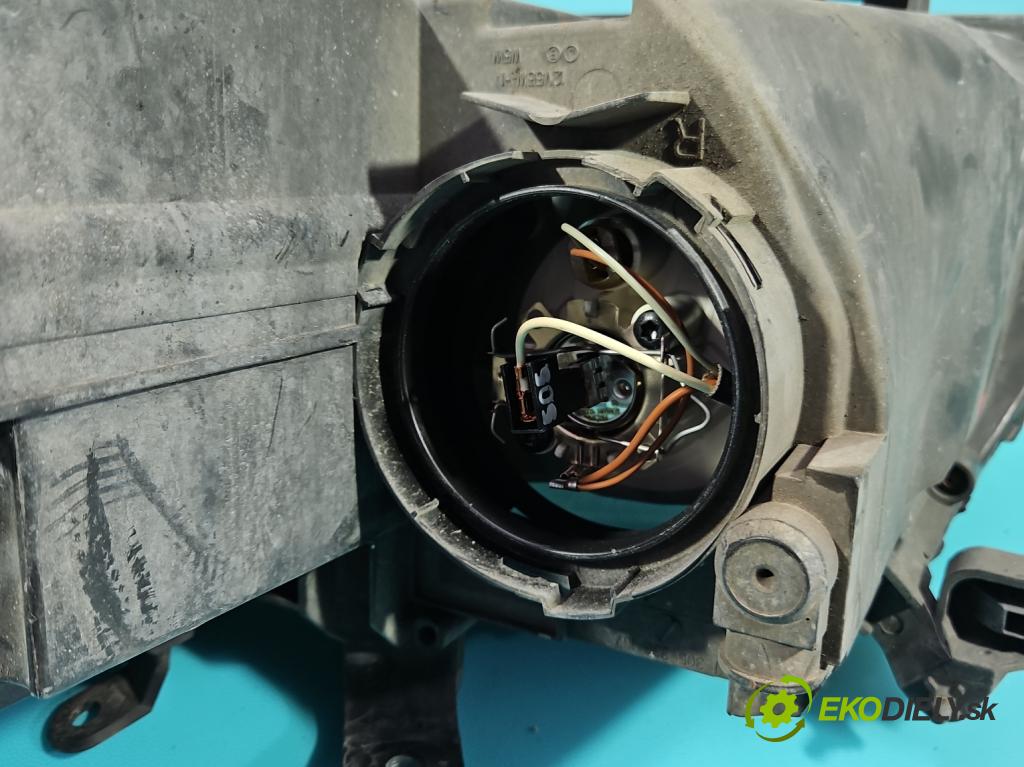 Honda Civic VIII 2006-2011 1,4.0 16v i-DSI: 83 HP manual 61 kW 1339 cm3 5- Reflektor: pravý  (Pravé)