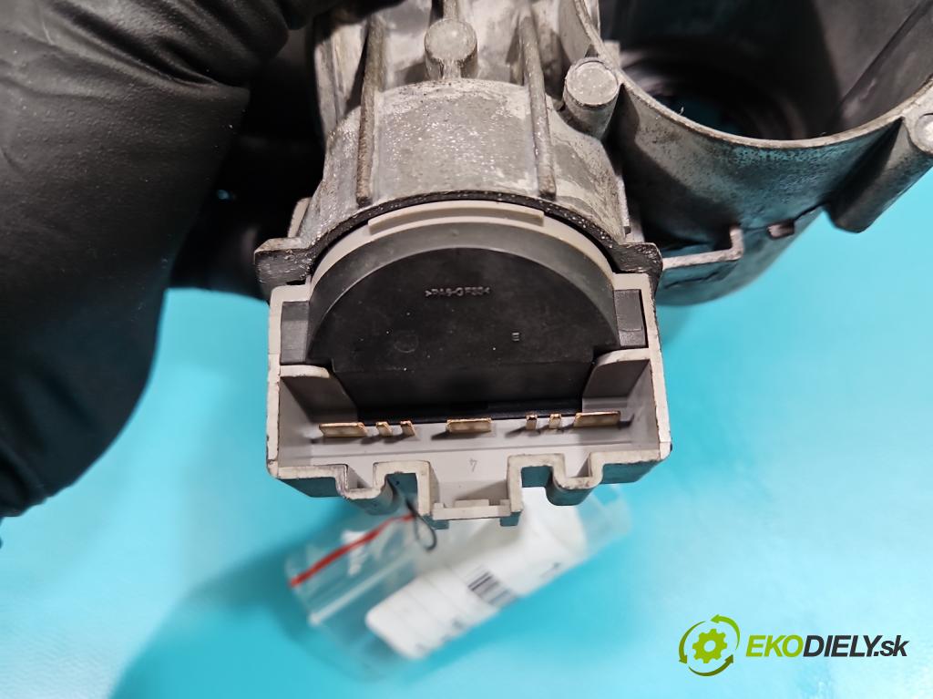 Ford Focus Mk1 1998-2004 1.8 16V 116 HP manual 85 kW 1796 cm3 5- Spínačka  (Spínacie skrinky a kľúče)