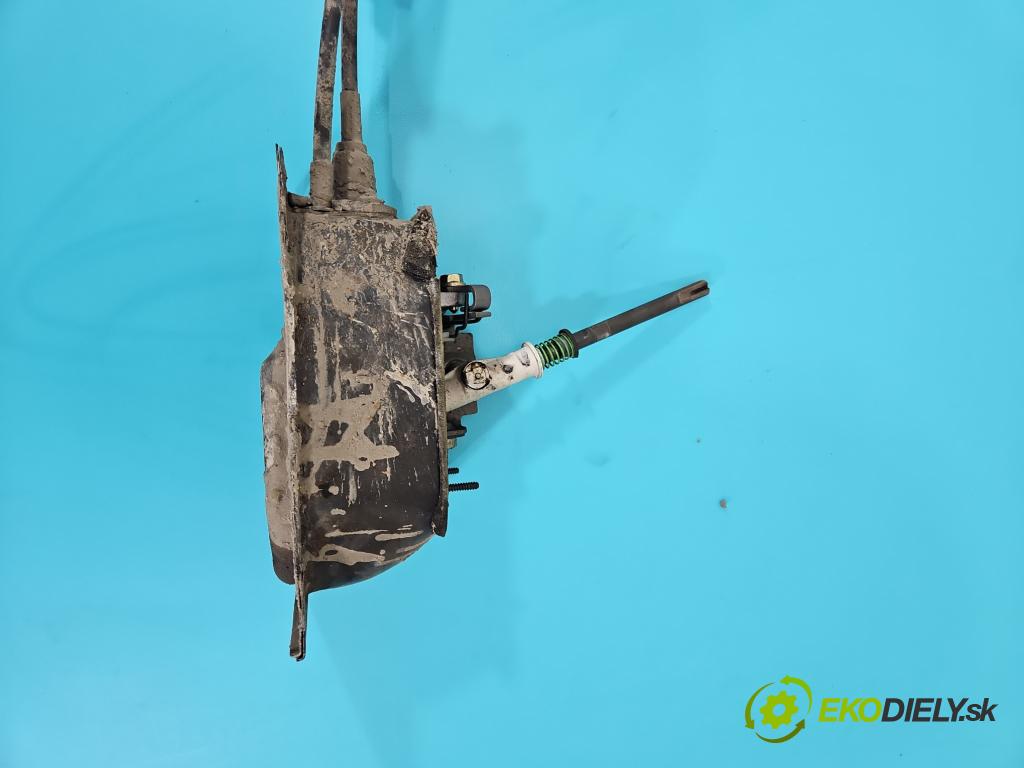 Seat Arosa 1.7 sdi 60 HP manual 44 kW 1716 cm3 3- Páka: Změny: stupeň,rýchlosť  (Rýchlostná páka (kulisa))