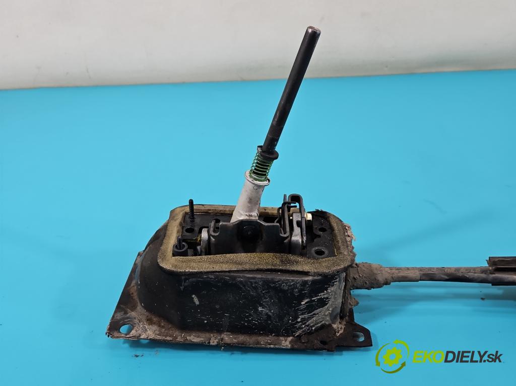 Seat Arosa 1.7 sdi 60 HP manual 44 kW 1716 cm3 3- Páka: Změny: stupeň,rýchlosť  (Rýchlostná páka (kulisa))