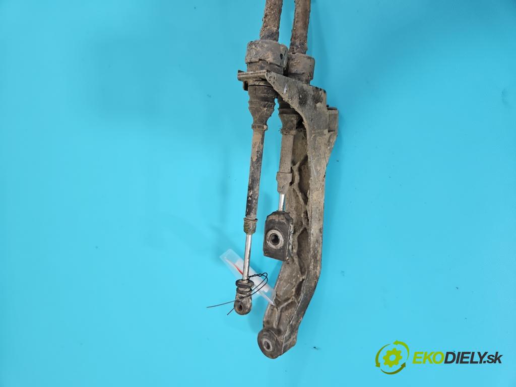 Seat Arosa 1.7 sdi 60 HP manual 44 kW 1716 cm3 3- Páka: Změny: stupeň,rýchlosť  (Rýchlostná páka (kulisa))