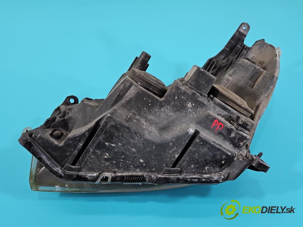 Opel Astra III 2004-2014 1.7 cdti 101 HP manual 74 kW 1686 cm3 5- Reflektor: pravý  (Pravé)