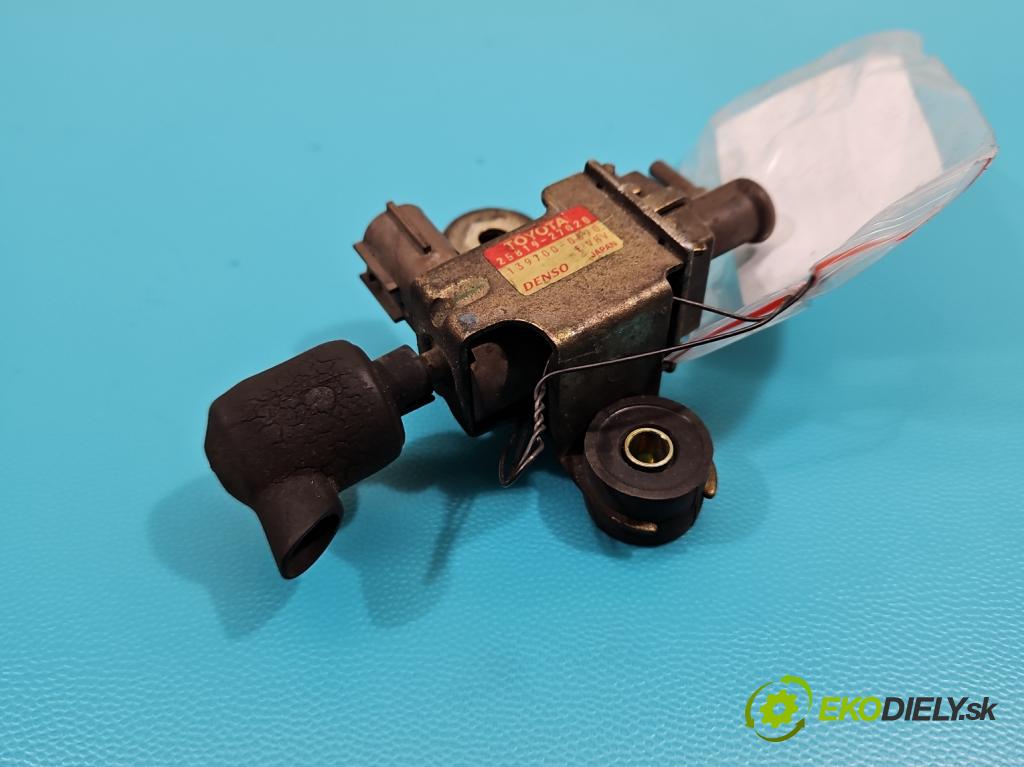 Toyota Corolla Verso I 2001-2004 2.0 D4D 90 HP manual 66 kW 1995 cm3 5- ventil podtlaku 25819-27020 (Ventily)