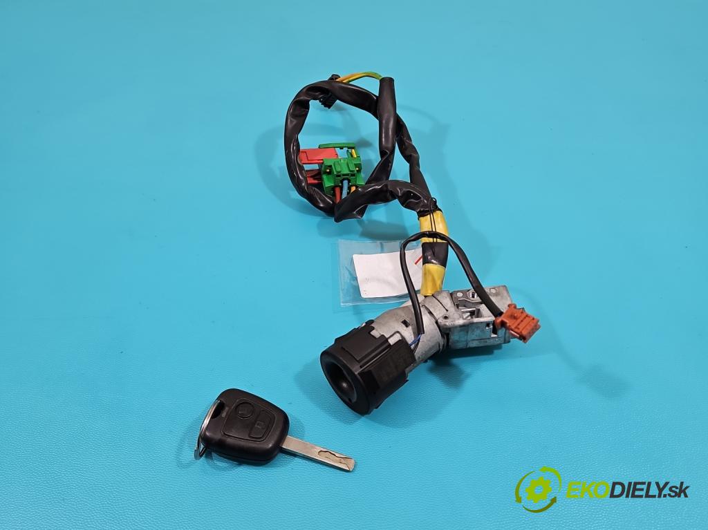 Citroen C3 I 2002-2009 1.4 hdi 68 HP manual 50 kW 1398 cm3 5- Spínačka  (Spínacie skrinky a kľúče)