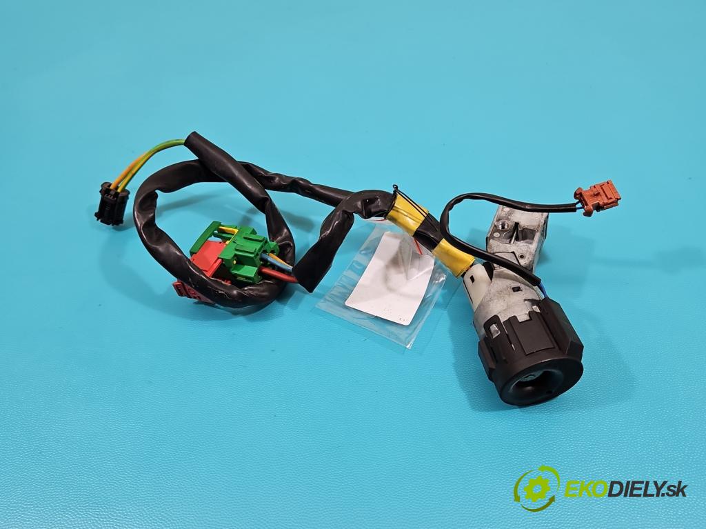 Citroen C3 I 2002-2009 1.4 hdi 68 HP manual 50 kW 1398 cm3 5- Spínačka  (Spínacie skrinky a kľúče)