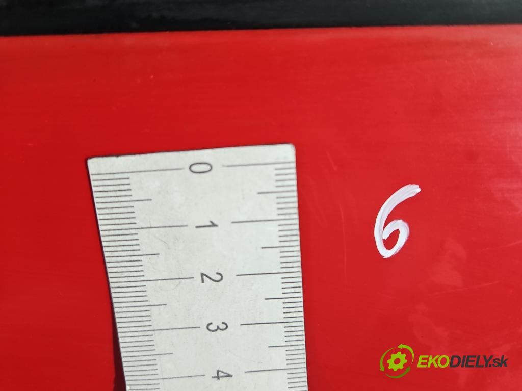 Fiat Cinquecento 0.7 karburátor: 30KM manual 22 kW 704 cm3 3- zadní kufrové dveře  (Zadní kapoty)