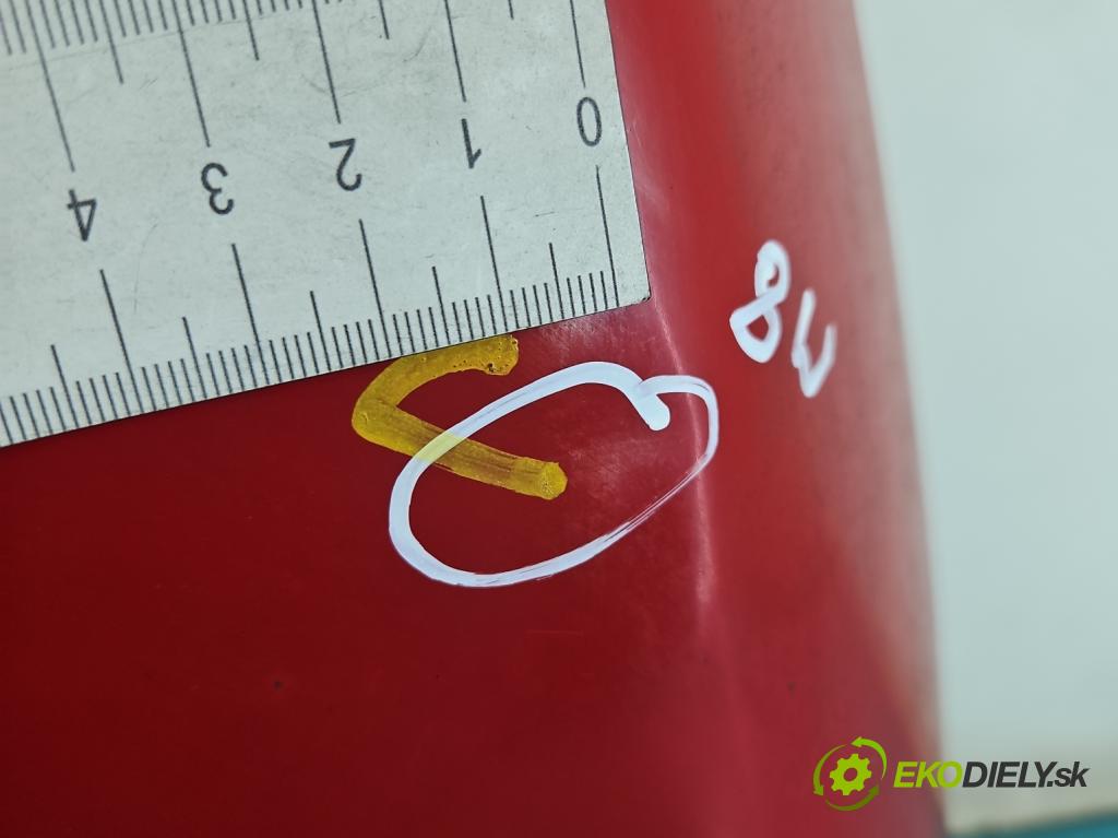 Fiat Cinquecento 0.7 karburátor: 30KM manual 22 kW 704 cm3 3- zadní kufrové dveře  (Zadní kapoty)