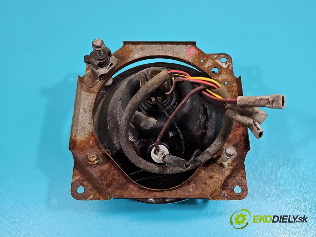 Żuk A 11 b 2.1 karburátor: 69KM manual 51 kW 2120 cm3 5- Reflektor: pravý  (Pravé)