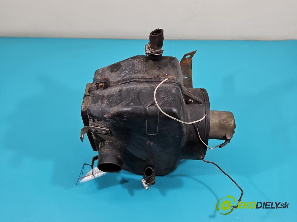 Żuk A 11 b 2.1 karburátor: 69KM manual 51 kW 2120 cm3 5- radiator  (Radiátor kúrenia)