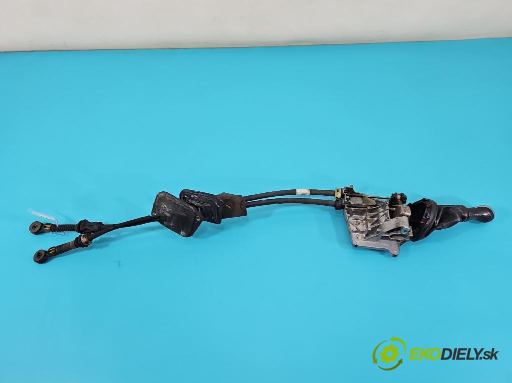 Citroen Xsara Picasso 1,8.0 16V 116 HP manual 85 kW 1749 cm3 5- Páka: Změny: stupeň,rýchlosť  (Rýchlostná páka (kulisa))