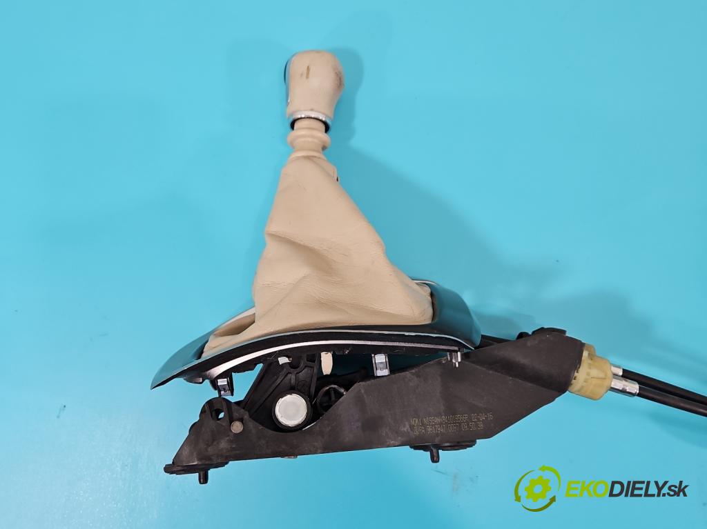 Nissan X-trail III T32 2013-2021 1.6 dci 131 HP manual 96 kW 1598 cm3 5- Páka: Změny: stupeň,rýchlosť 341018566R (Rýchlostná páka (kulisa))