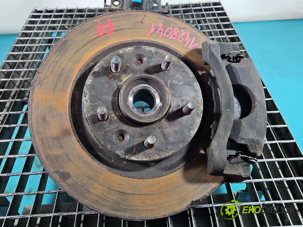 Nissan X-trail III T32 2013-2021 1.6 dci 131 HP manual 96 kW 1598 cm3 5- náboj pravé  (Náboje)