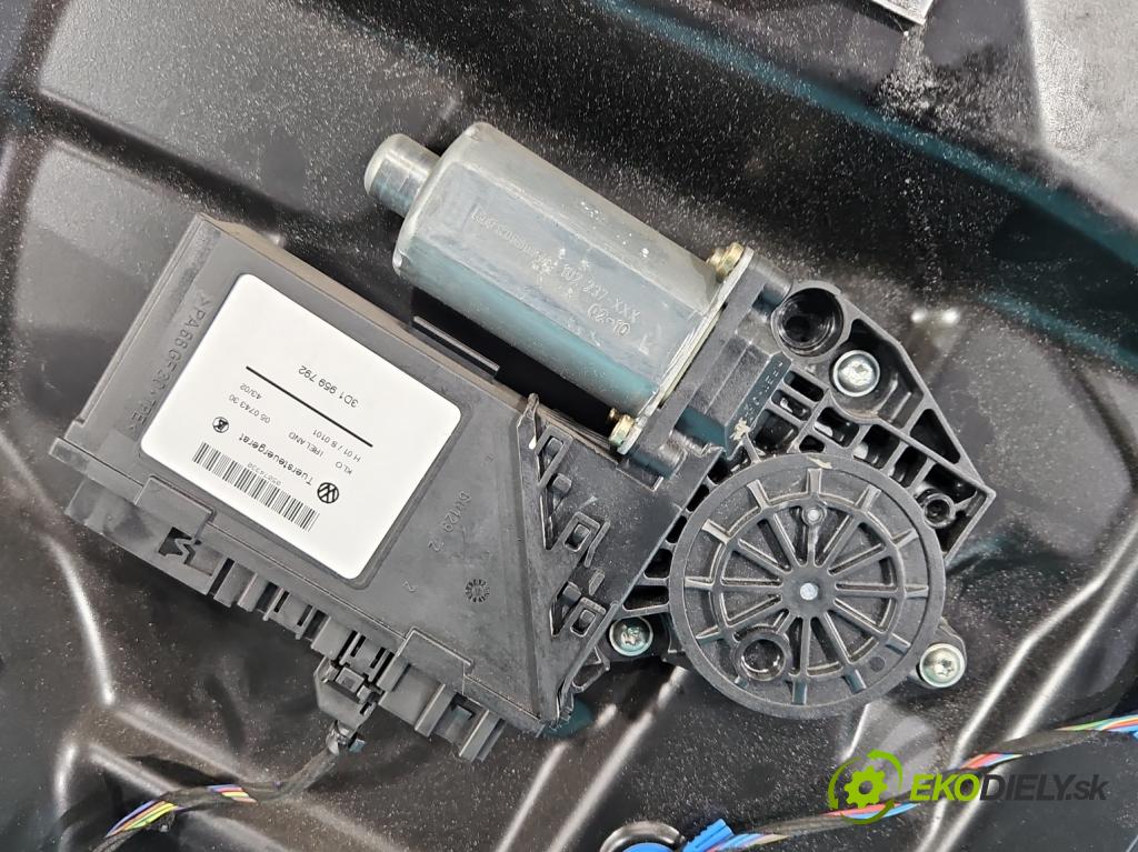 Vw Touareg I 2002-2010 2.5 tdi 174 hp automatic 128 kW 2461 cm3 5- mechanismus stahování přední pravý 3D1959792