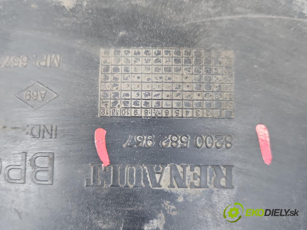Mitsubishi Pajero Pinin 1998-2007 1.8 16V 114 hp manual 84 kW 1834 cm3 3- zámek přední levý 8200582957