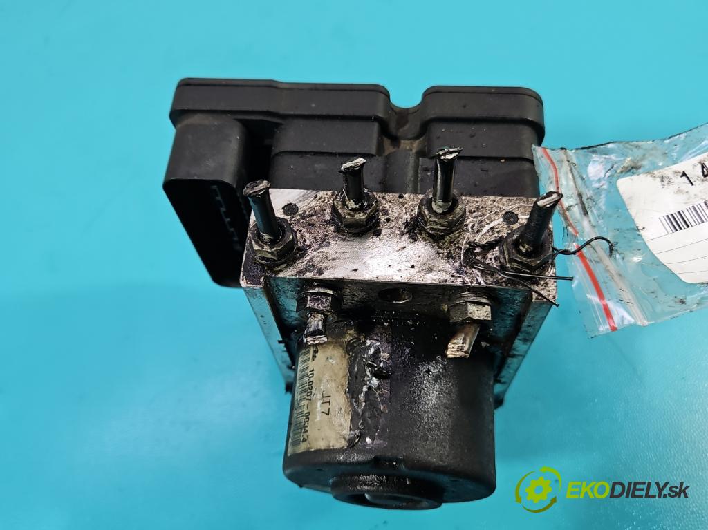 Vw Golf V 2003-2009 1.4 FSI 90 HP manual 66 kW 1390 cm3 3- čerpadlo abs 1K0907379N (Pumpa ABS)