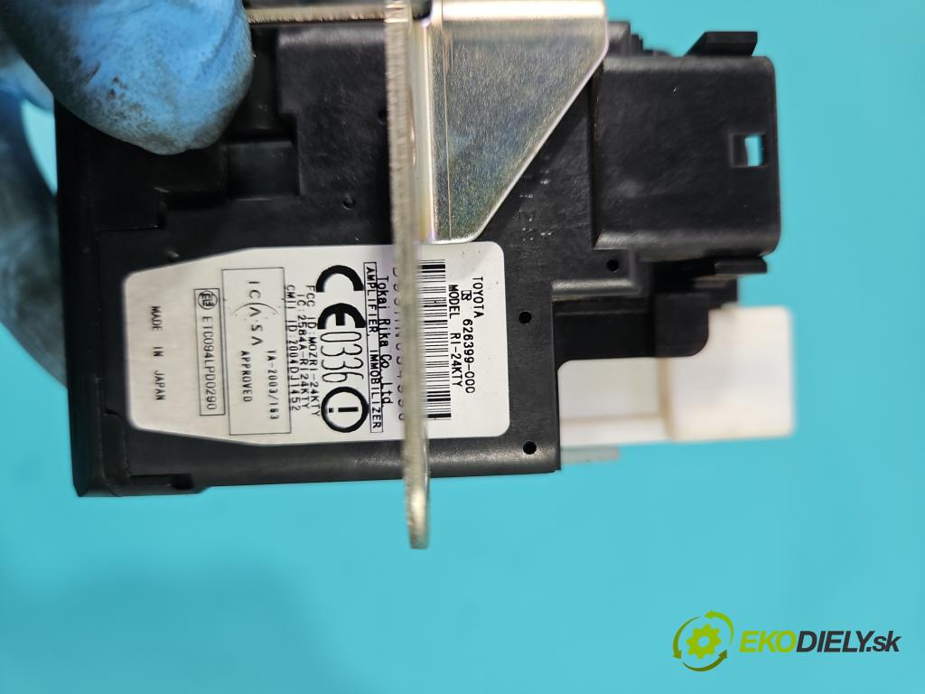 Toyota Corolla Verso II 2004-2009 2.2 D4D 136 HP manual 100 kW 2231 cm3 5- Spínačka  (Spínacie skrinky a kľúče)